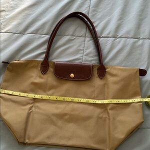 Longchamp 🇫🇷le Pilage in GUC. Great for traveling & office, fits laptop